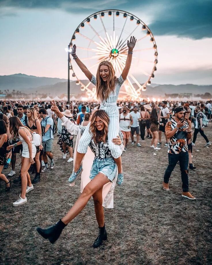 Coachella песни. Коачелла 2019. Фестиваль коачелла лос анджелес. Коачелла калифорния. Фестиваль коачелла в 1999.