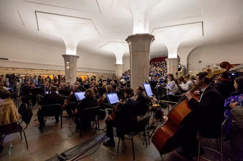 спел метро. опера в метро эльфийская оратория сильмариллион. спел метро. вай фай в метро москвы. мужская фотосессия в метро.