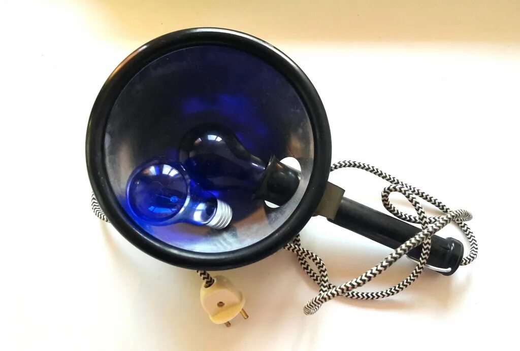 Синяя лампа (рефлектор минина). Ультрафиолетовая лампа rxuv-80. Старые ультрафиолетовые лампы. Синяя лампа ссср ультрафиолет. Уф лампа люминесцентная 15w t5/g5.