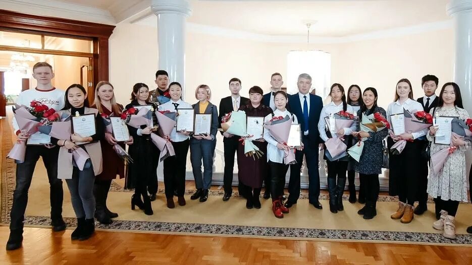 Молодежь бурятии. «талантливая молодежь республики бурятия». талантливая молодежь бурятии 2025. талантливая молодежь 2019 бурятия. лауреаты премии талантливой молодежи бурятии.