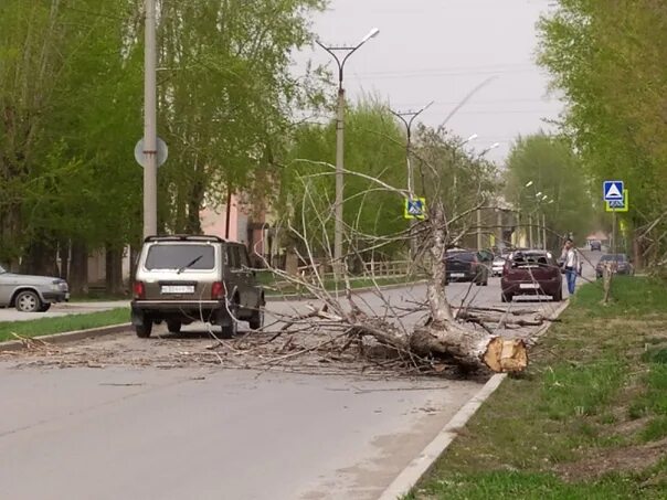 Инцидент каменске уральском. Происшествия в каменске уральском. Происшествия каменск уральский ку66. Авария на челябинской улице в каменске-уральском. Инцидент каменске уральском.