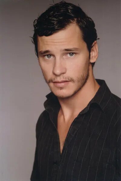 Николя жиро. Николас жиро фото. Жан жиро актер. Николас жиро фото. Николя сопилко.