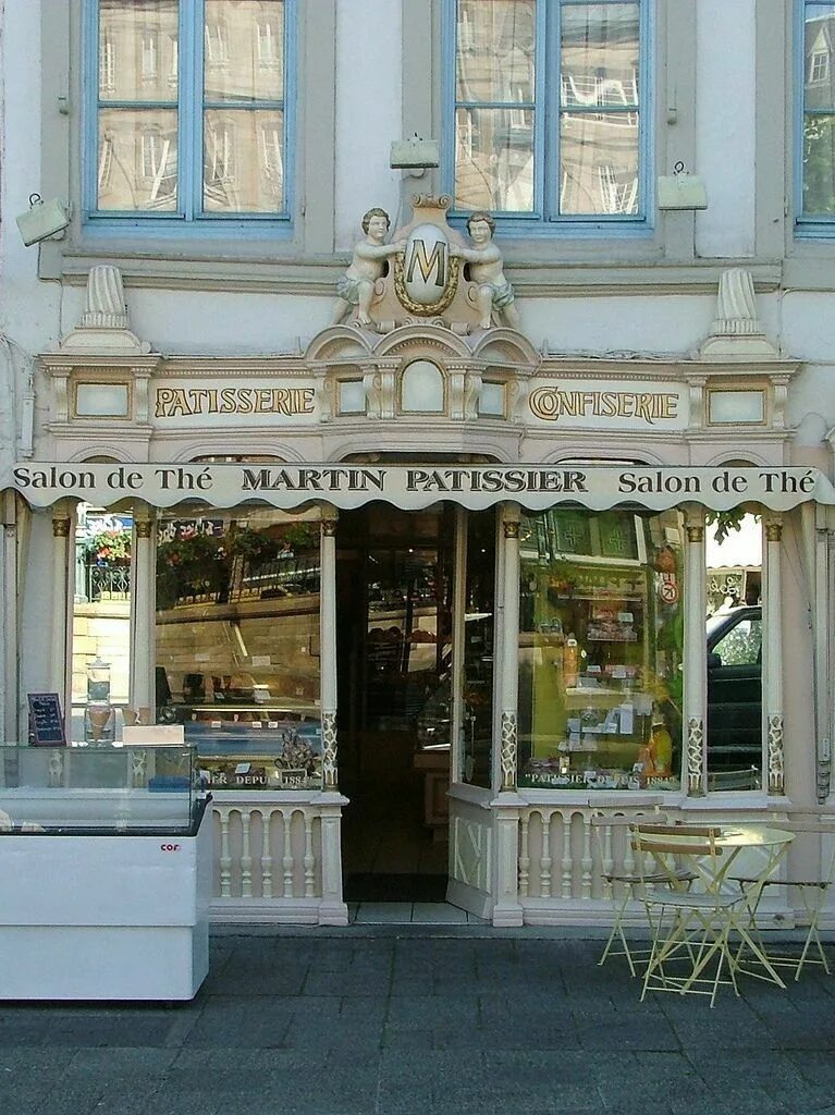 Cafe Patisserie Франция. Пекарня в Париже Confiserie. Магазин Laduree Париж. Французские пекарни в Париже.