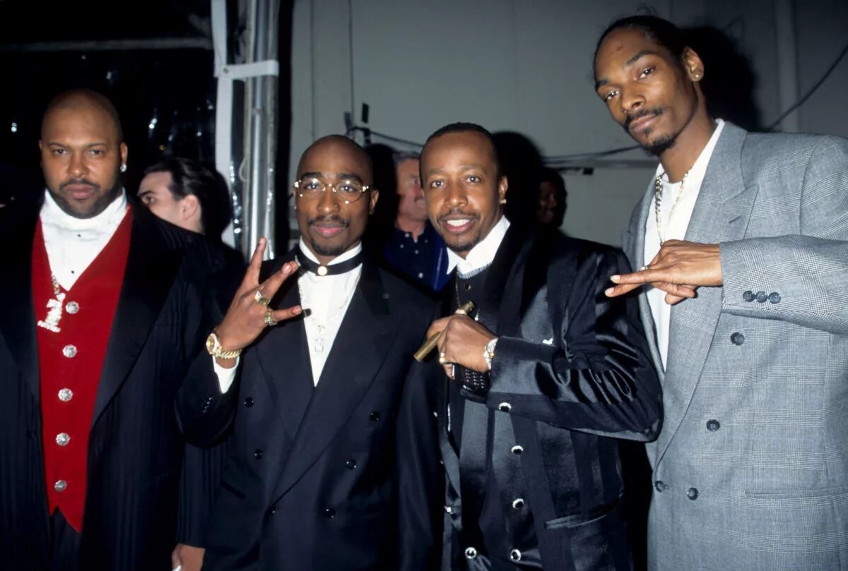 Тупак снуп. Снуп дог и тупак. шуг найт и 2pac. шуг найт и тупак. 2pac snoop dogg.