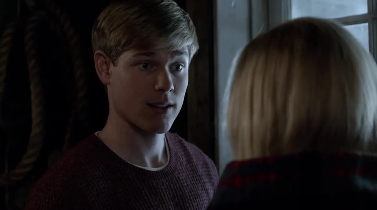 Which was not in the attic. Flowers in the attic 2014 mason dye. mason dye скринкапсы.