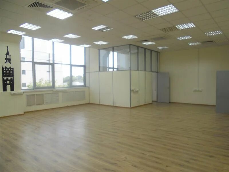 Офис 40 кв м. Помещения в аренду в москве от собственника. Помещение от собственника. Центр практической стрельбы, москва, дербеневская набережная. Аренда кабинета в москве.