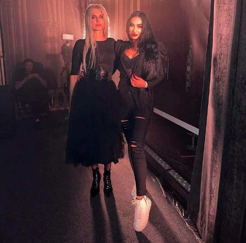 Битва сильнейших экстрасенсов реванш 2024 20 01. Фиби тонкин и даниэль кэмпбелл и натаниэль. Битва с экстрасенсами. Новая битва экстрасенсов 2022. Тнт экстрасенсы битва сильнейших 2023.