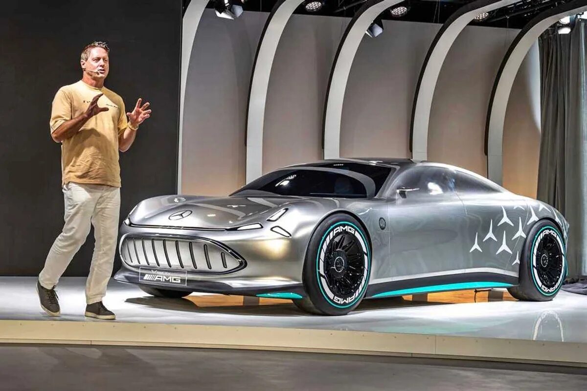Машины 2025 года фото настоящие. Ford 2025. Опель кроссовер будущего. Что будет с машинами в 2025 году. Мерседес s класса 2025 года.