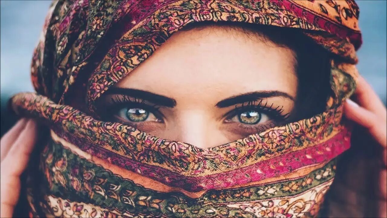 Arabic music 2023. Популярные арабские песни 2023. Kabylie ala chokri, cafe de anatolia. Популярные арабские песни 2023. Я хабиби песня на арабском.