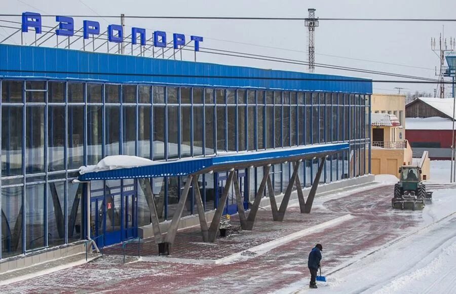 Аэропорт курган 2022. Курган аэропорт курган. Аэродром курган. Аэропорт курган тюбе. Здание аэропорт курган.