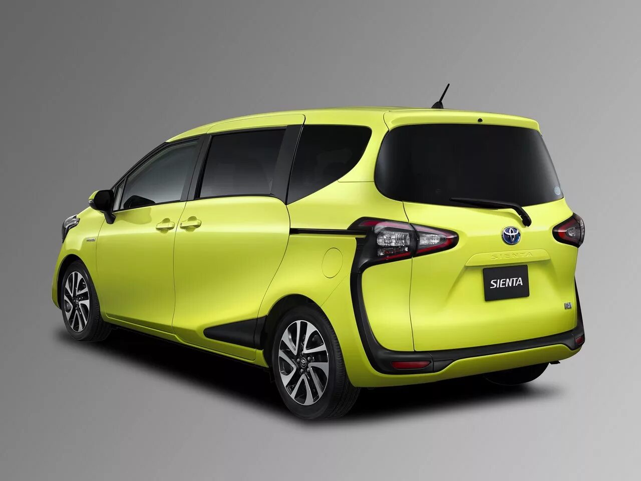 Тойота сиента обзор. Toyota Sienta Hybrid 2018. Toyota Sienta 2015 Hybrid. Toyota Sienta Hybrid 2 поколение. Toyota Sienta 2018 Сиента.