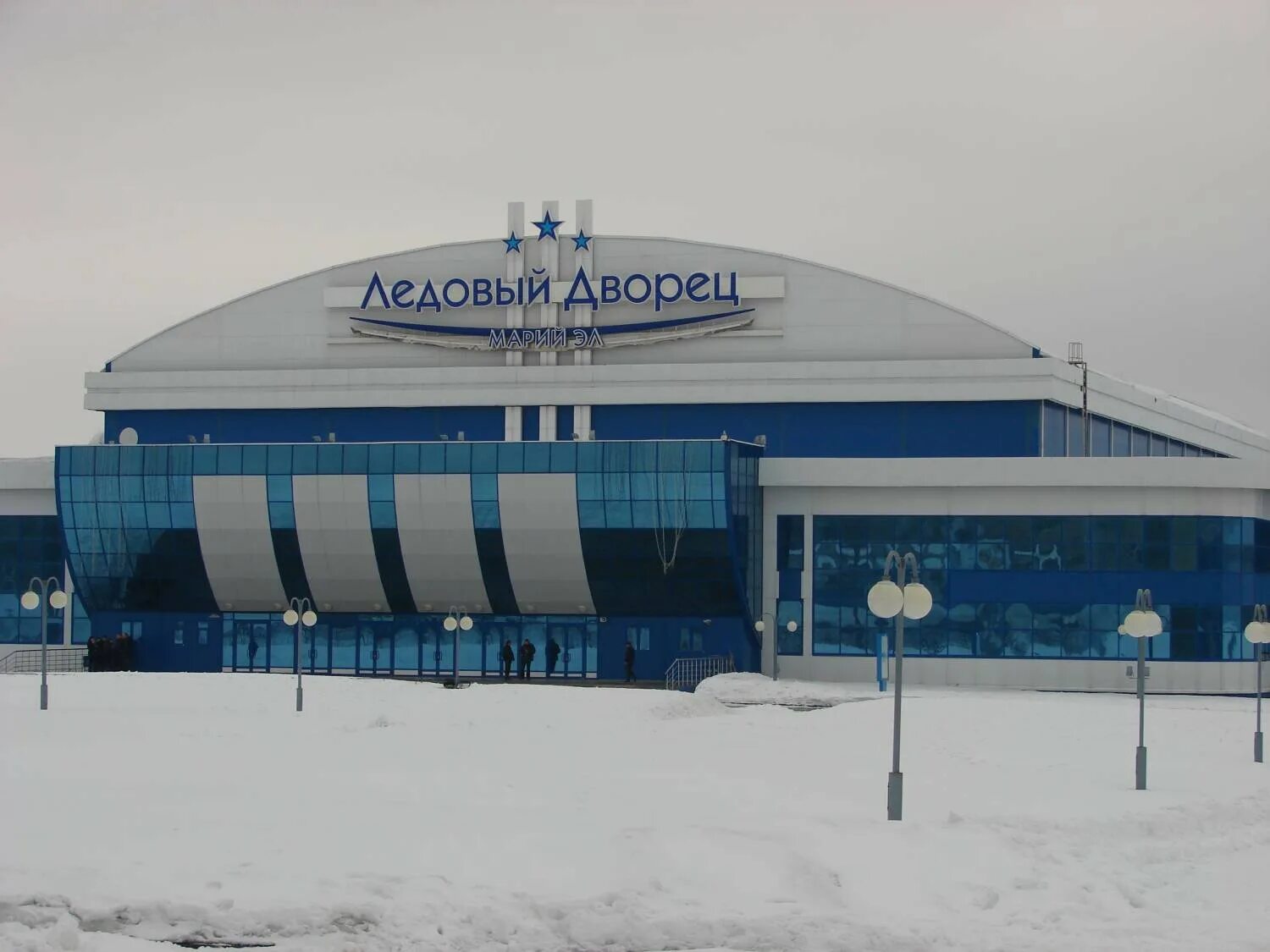 Ледовый дворец в астрахани