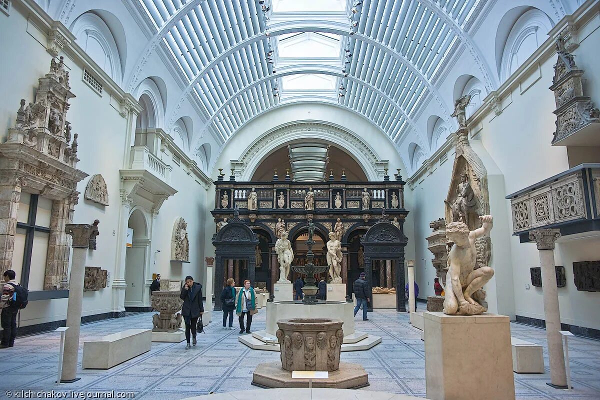 Музей виктории в лондоне. Victoria and Albert Museum внутри.