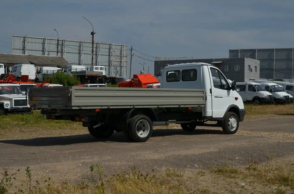 ГАЗ-330202 грузовой с бортовой. ГАЗ 330202 бортовой. Газель 330202 бортовая. ГАЗ 330202 С бортовой платформой. Газ 330202 грузовой с бортовой платформой