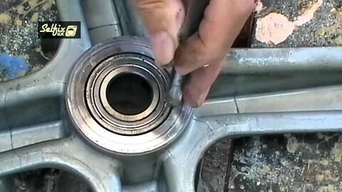 Поменять подшипник аристон