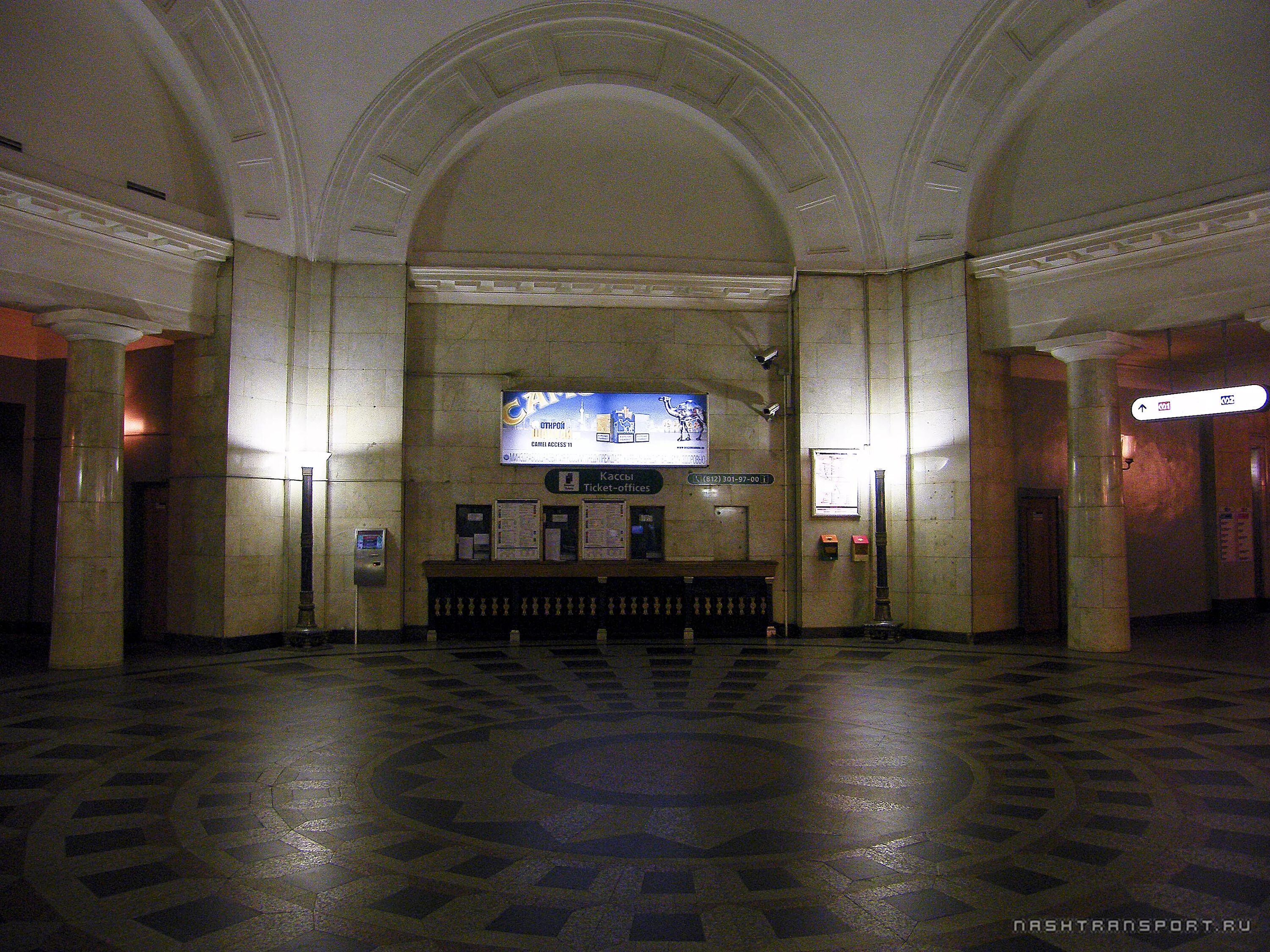 Проекты станции театральная спб. Вестибюль станции воронцовская. Станция метро павелецкая кольцевая. Метро таганская вестибюль. Вестибюль станции метро театральная.