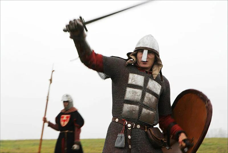 Деревня лучники. Исторические лучники. Лук стрелковый лонгбоу. Соревнования по стрельбе из лука. Деревня лучники.