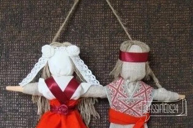 Нарисуй в рамке кукол для подарка молодоженам. Старинные куклы для подарка молодоженам. куклы для подарка молодоженам в старину. кукла подарок для молодоженов. подарок молодоженам в старину.