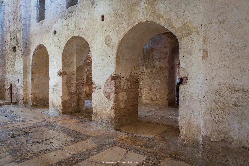 мирликийский храм. мира ликийская турция храм николая. церковь святого николая в турции демре. храм святого николая турция демре. турция мирра храм николая чудотворца.