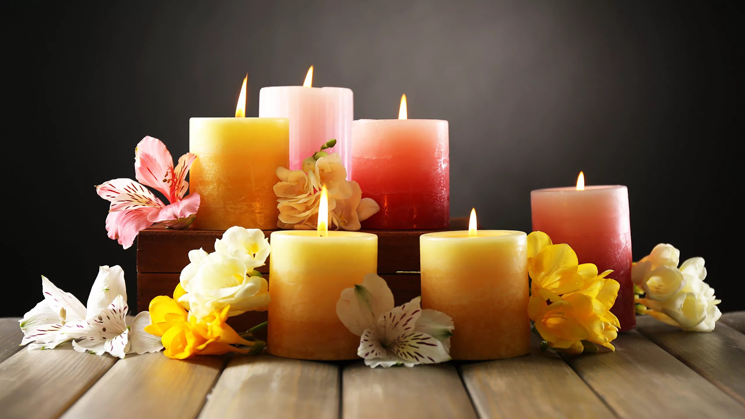Красивые свечи. Свечи с цветами. Свечи красиво. Самые красивые свечи. Красивые свечи картинки