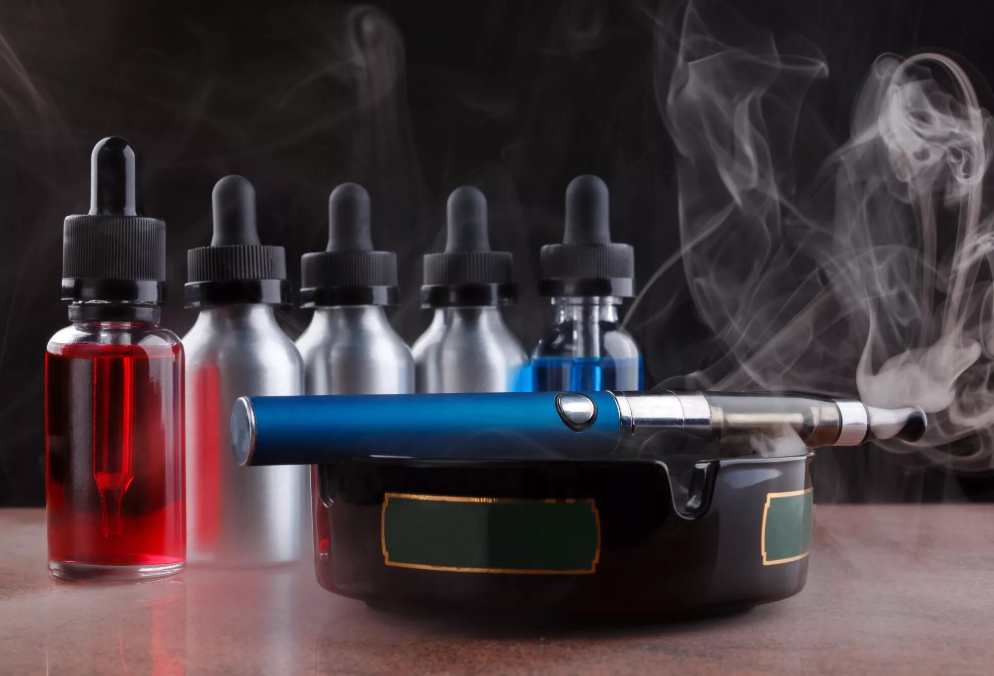 Vape ликвид парогенератор. Драгон 150 ватт вейп. Электронная сигарета и обычная. Электронные сигареты пар. Красивые электронные сигареты.