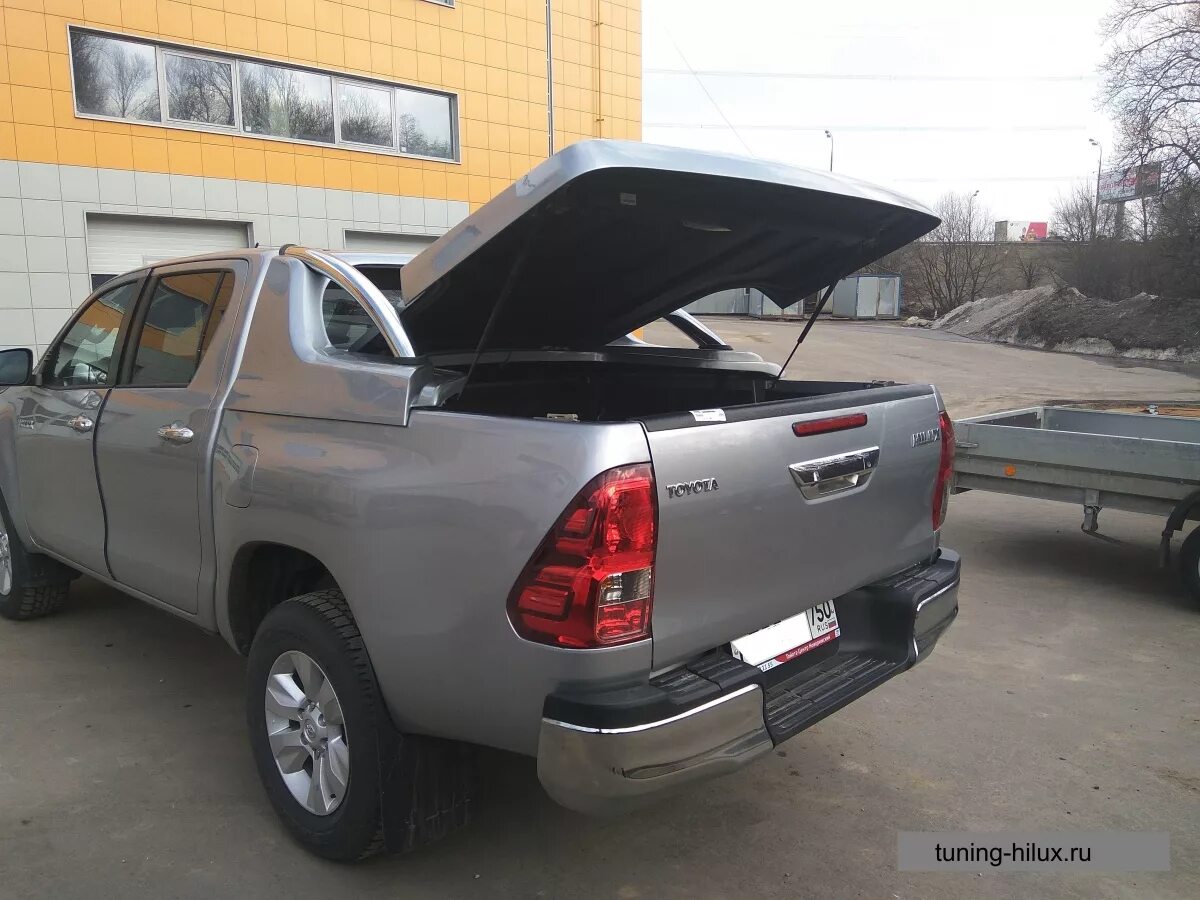 Купить кузов на пикап. Toyota Hilux 2021 Black Onyx крышка кузова. Кузов Toyota Hilux 2015. Тойота Хайлюкс с кузовом. Крышка кузова Тойота Хайлюкс 2020.