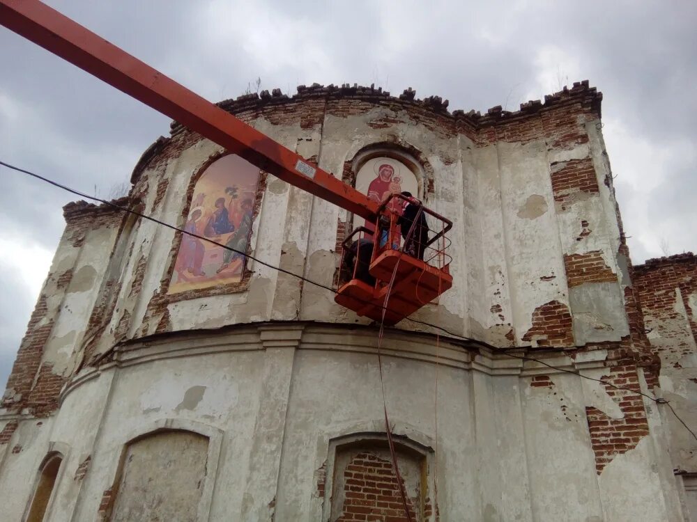 Погода в вазерках пензенской. Троицкий храм Вазерки. Вазерки Бессоновский район Церковь. Троицкий храм в Вазерках Пензенской области. Церковь села Вазерки.