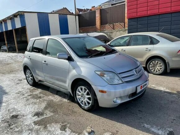 Лалафо бишкек авто. Тойота ист фото. Тойота ист 2004 года фото сложенного салона. Toyota ist 2002 год. Тойота ист 2003 года.