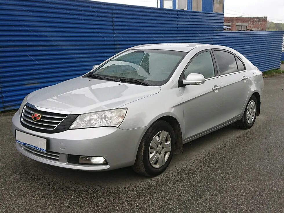 Эмгранд ес7. Geely emgrand 7. Машина эмигрант. Машина geely emgrand ec7. Geely emgrand 7 седан.