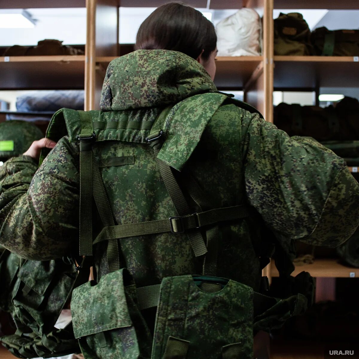 солдаты срочники. контрактники фото. солдат контрактник. уссурийские контрактники. контрактники в российской армии.