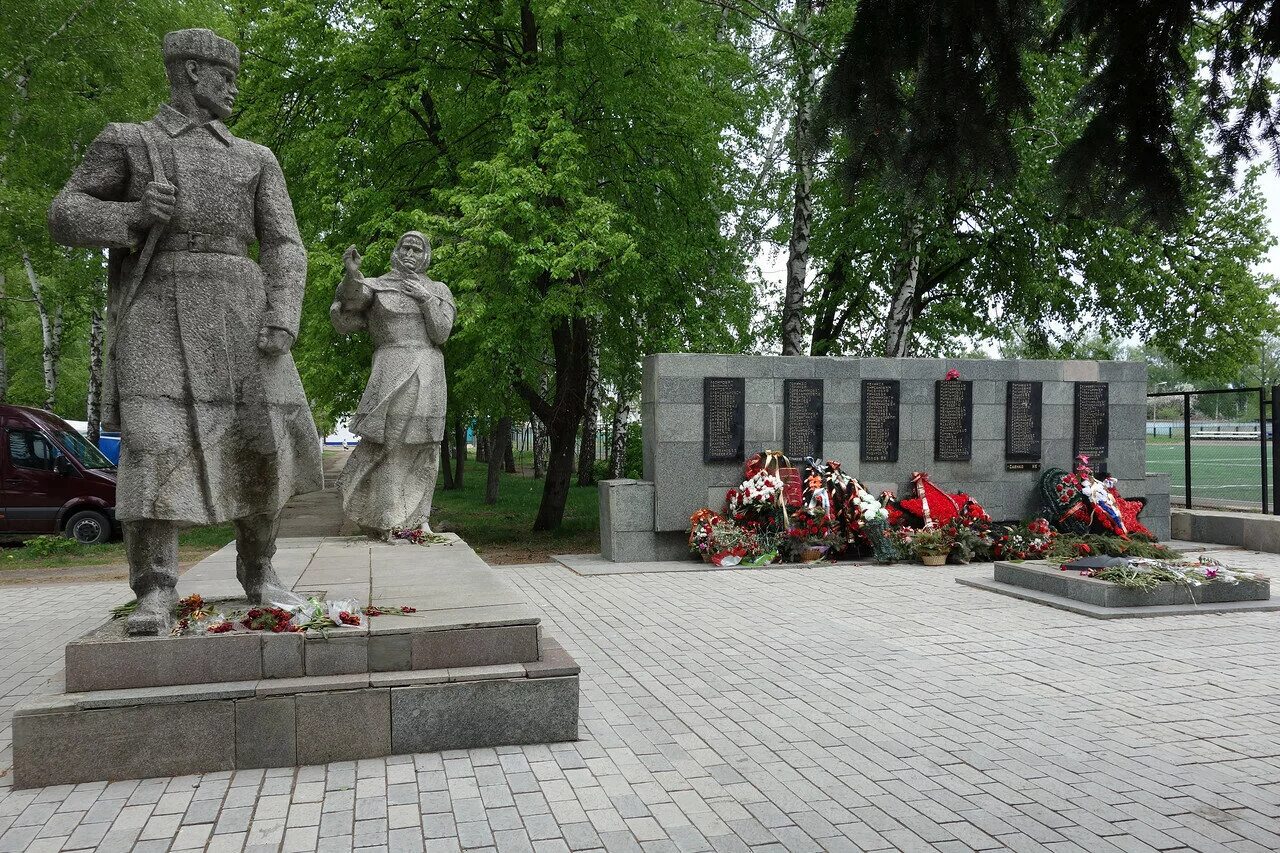 Памятник жертвам великой отечественной войны. Мемориал вечный огонь Колышлей. Аллея героев Пензенская обл Колышлей. Аллея героев Колышлей. Памятник героям ве в пензеликой Отечественной войны.