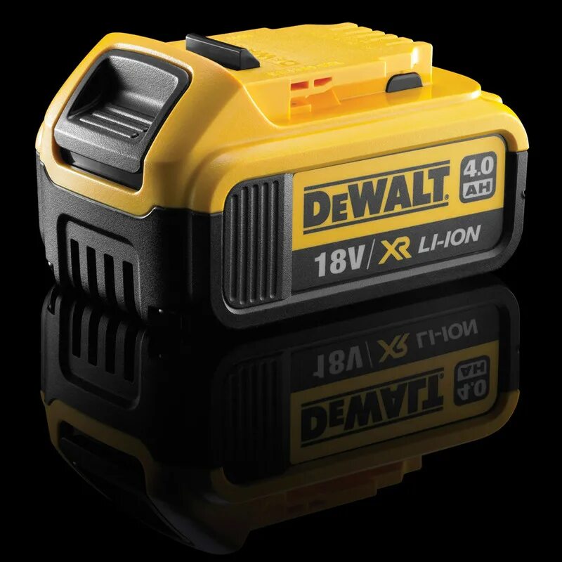 Девольт 18 вольт купить. DEWALT 18v XR. ДЕВОЛТ XR 18 вольт. DEWALT 18v 4.0Ah. Аккумулятор ДЕВОЛТ 18 вольт XR.