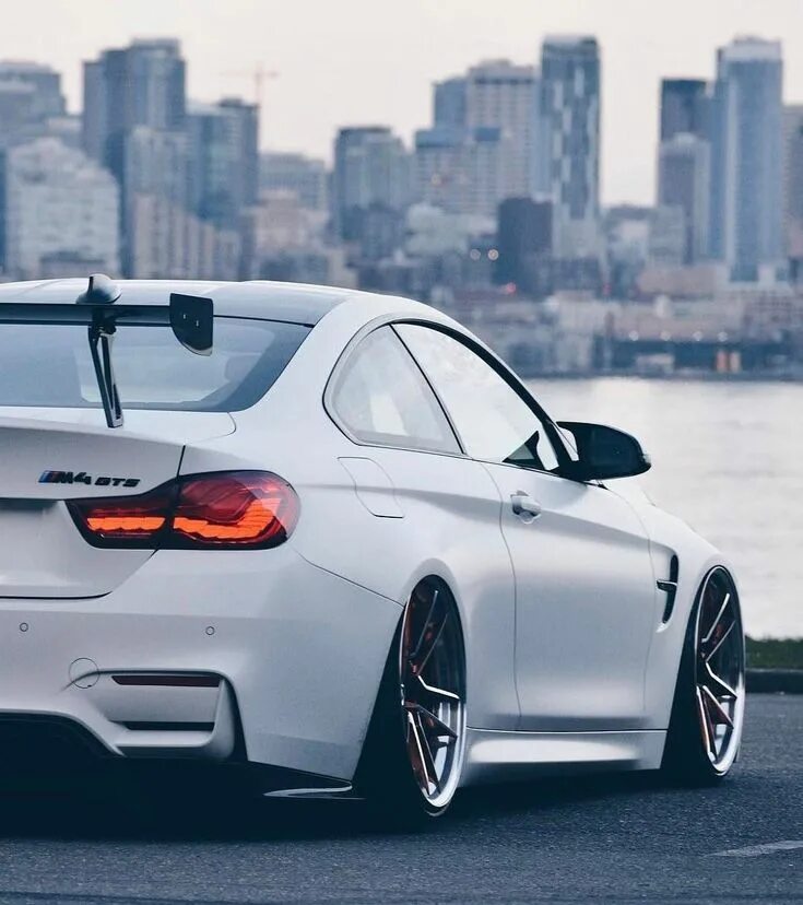 Бмв м5 спорт. BMW m4 f82 GTS. БМВ м5 ф13. BMW m5 m4. БМВ м4 спорт.