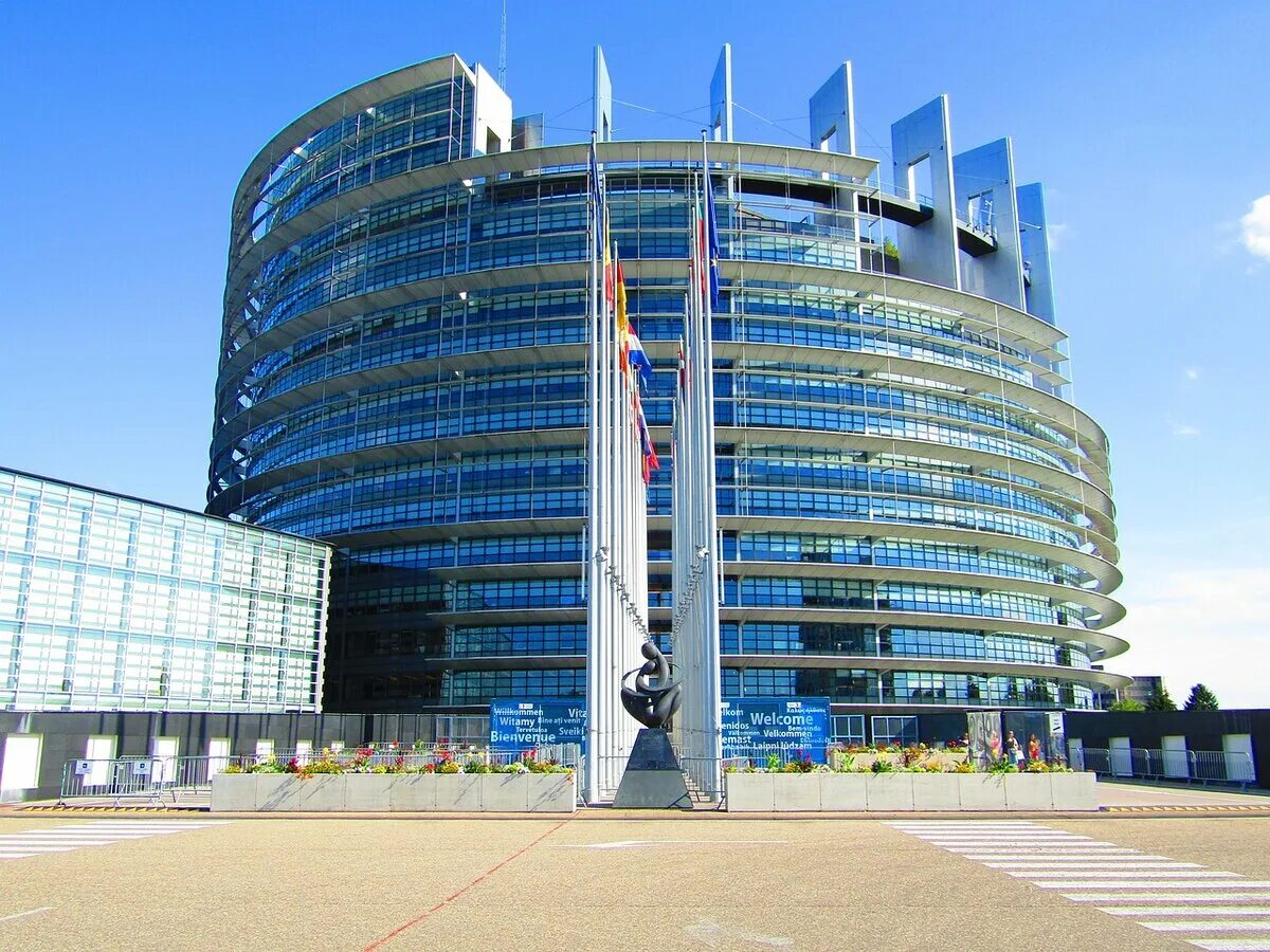 Страсбург Европарламент. Европарламент Брюссель. Здание европейского парламента. Европейский парламент в Strasbourg.