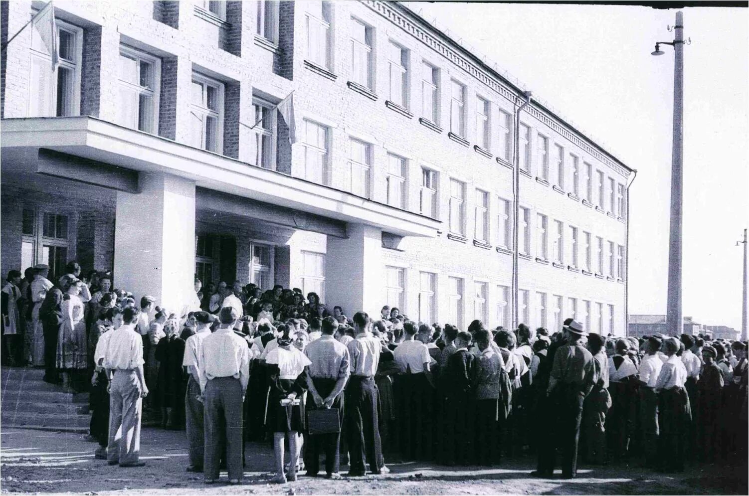 школа 3 г озеры сайт. канаковская школа номер 6 тверской области. история школы номер 6. история школы. новозыбков школа 2.