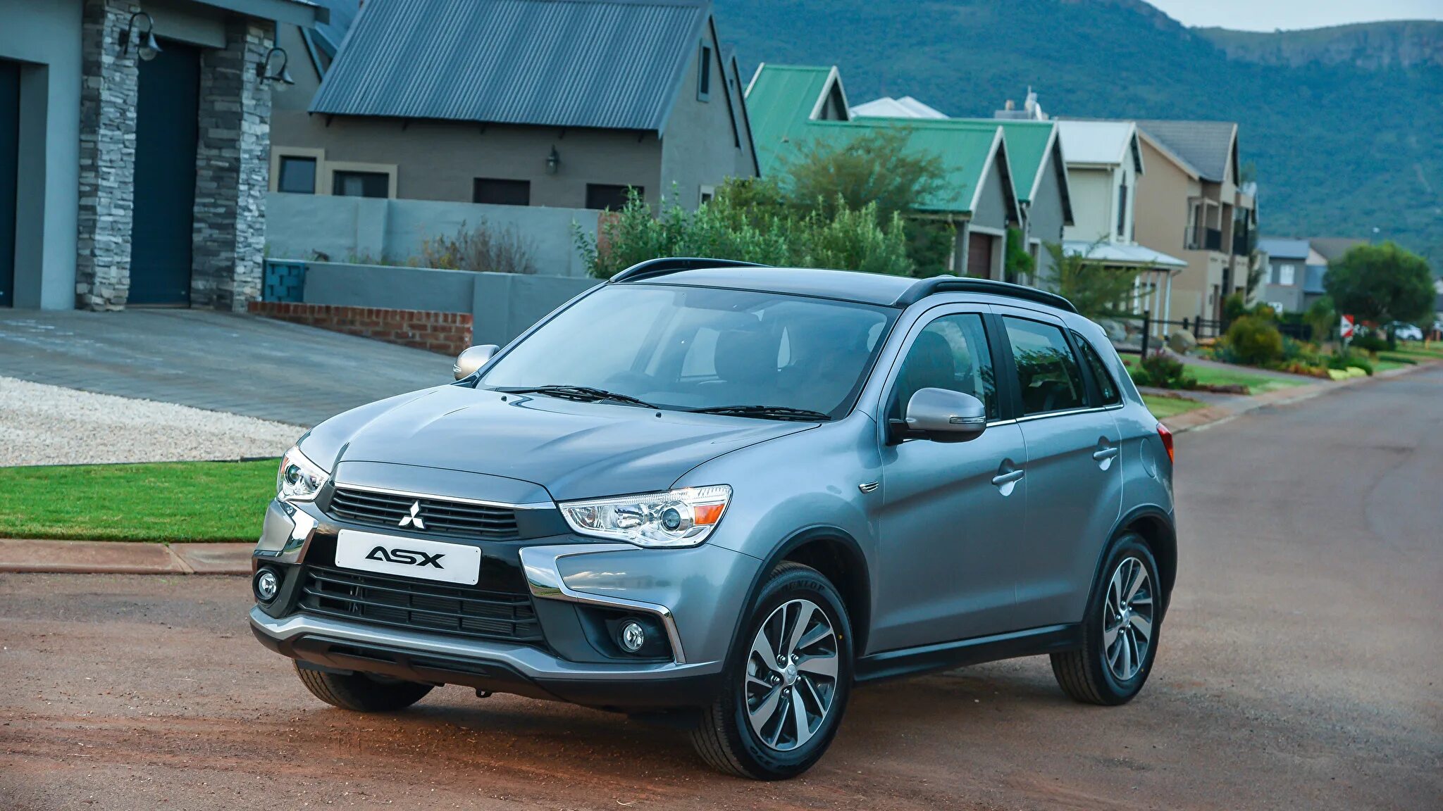 Mitsubishi asx. Митсубиси АСХ 2017. Mitsubishi ASX 2017. Мицубиси АСХ паркетник. Mitsubishi ESR.