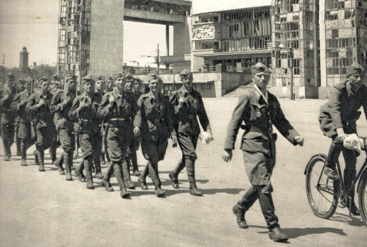 Ростов 1942. Годы оккупации ростова на дону. Rostov 1942. Ростов 1942. Оккупация ростова на дону 1942.