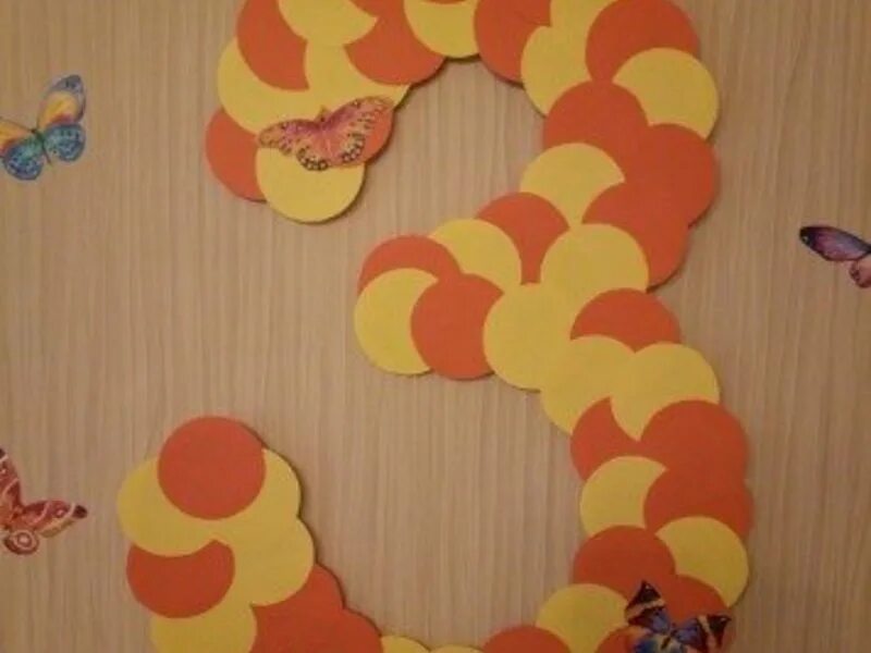 Картонные цифры. Фотозона с шарами. Украсить на день рождения. Украсить шарами комнату на день рождения мальчика. Фотозона из гелевых шаров.