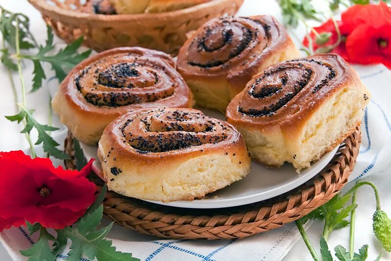 Сладкие булочки с маком из дрожжевого теста