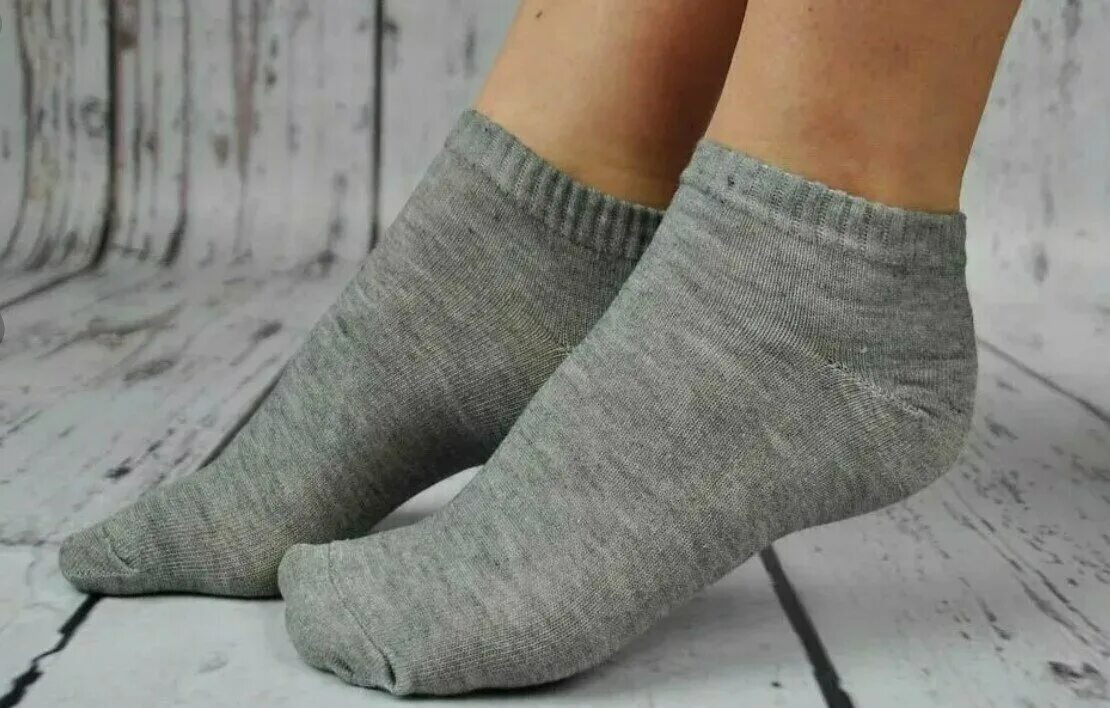 серые носки на мальчике. Akar мужские носки 40-43. серые носки. носки мужские термоноски. носки мужские серые.