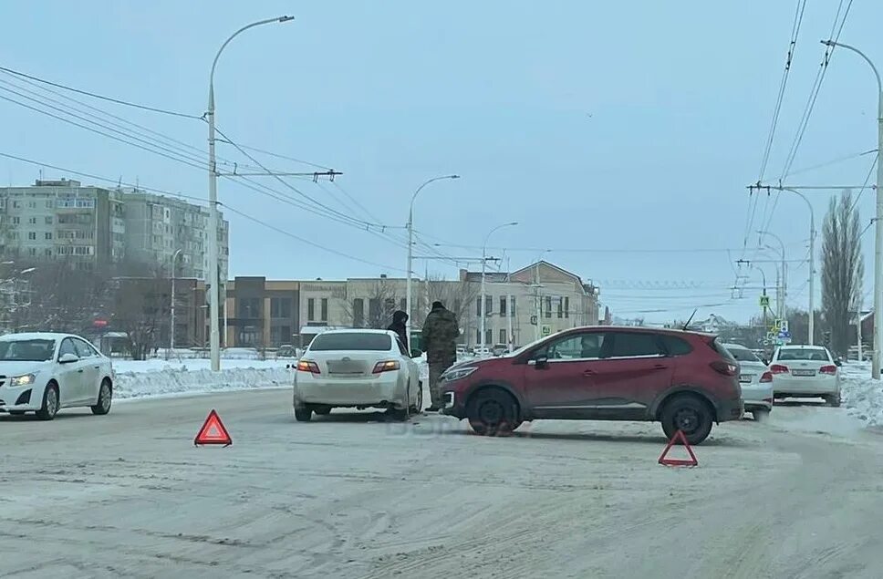 Блокнот волгодонска последние новости происшествия сегодня свежие. Авария город Волгодонск. Новая часть Волгодонск. Ленинградская 12/2 Волгодонск.