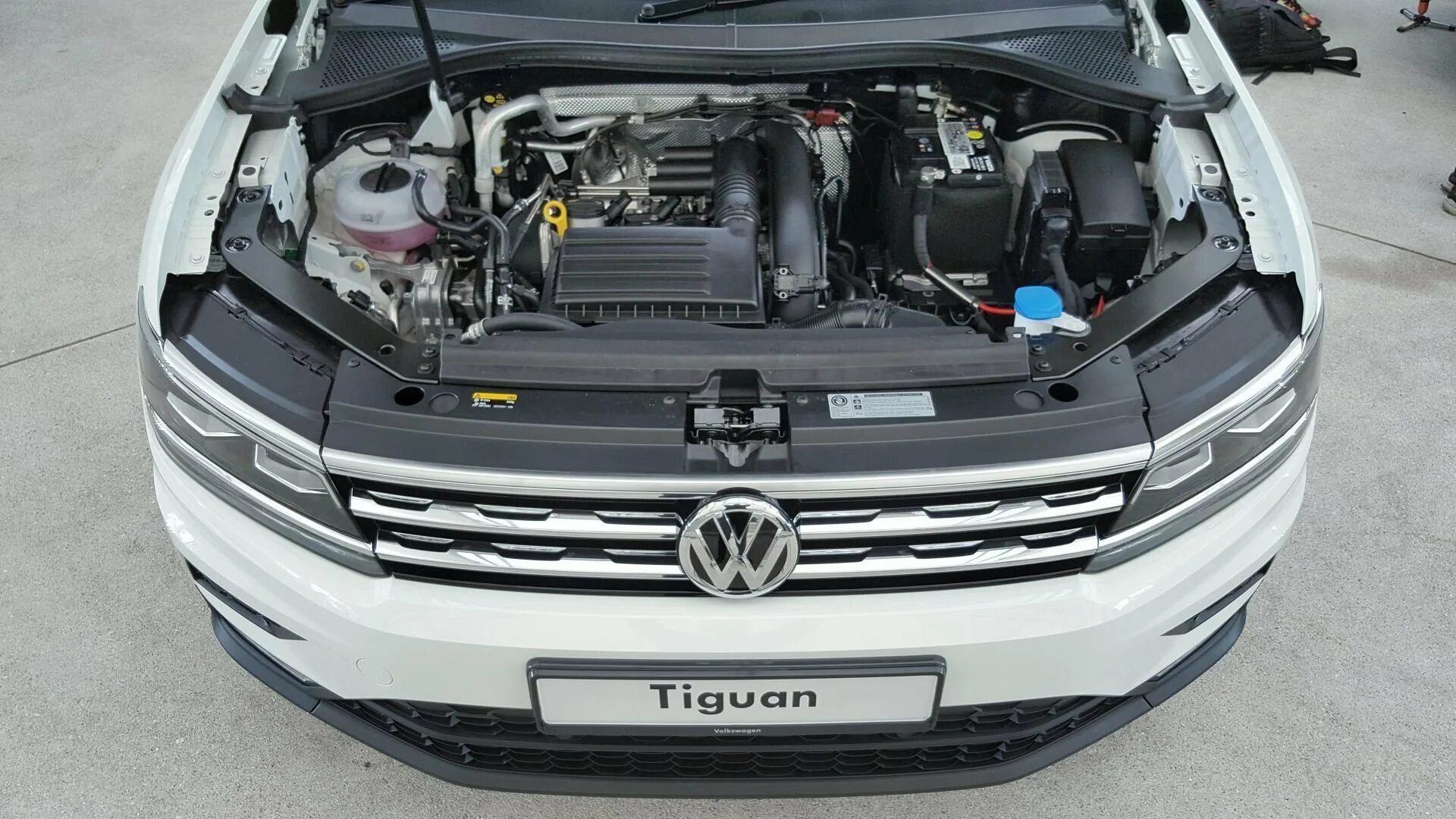 Двигатель Фольксваген Тигуан. Двигатель Volkswagen Tiguan 1.4 TSI. Двигатель Volkswagen Tiguan 2.0 TSI. Volkswagen Tiguan 2020 мотор. Купить мотор volkswagen