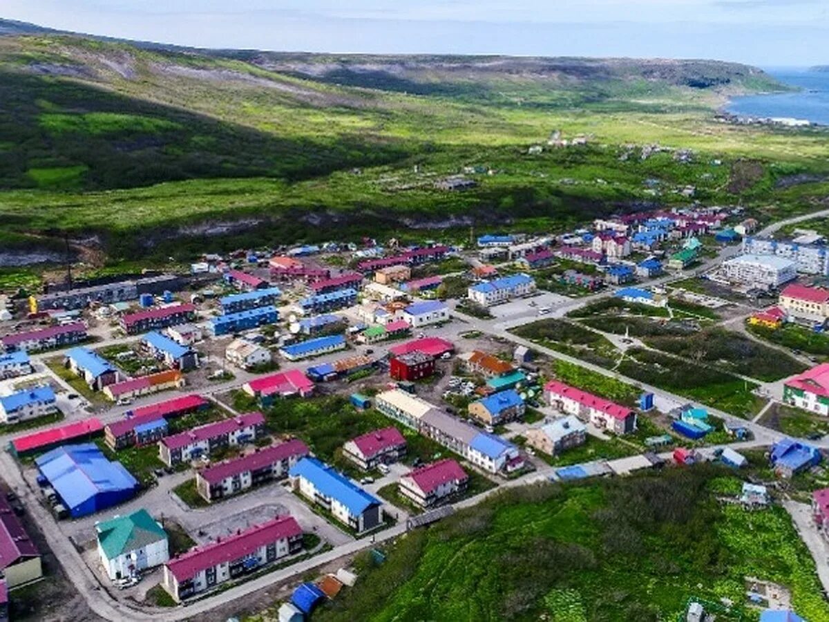 Северо курильск сколько время. Парамушир остров в Сахалинской области. Г Курильск Сахалинской области. Остров Северо Курильск. Парамушир Северо-Курильск.