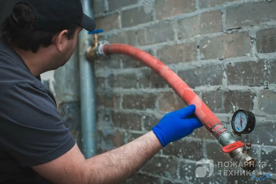 Кран пожарного водопровода. Испытание пожарного водопровода на водоотдачу. Проведение испытаний противопожарного водопровода. Испытание внутреннего противопожарного водопровода на водоотдачу. Испытание внутреннего противопожарного водопровода на водоотдачу.