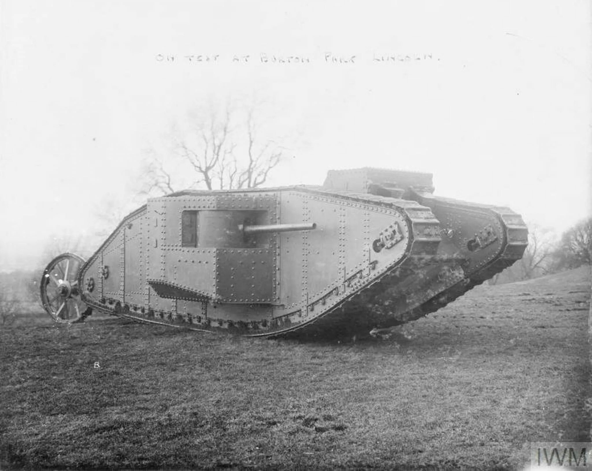 Little Willie танк. Mark 1 1916. Когда появились первые танки