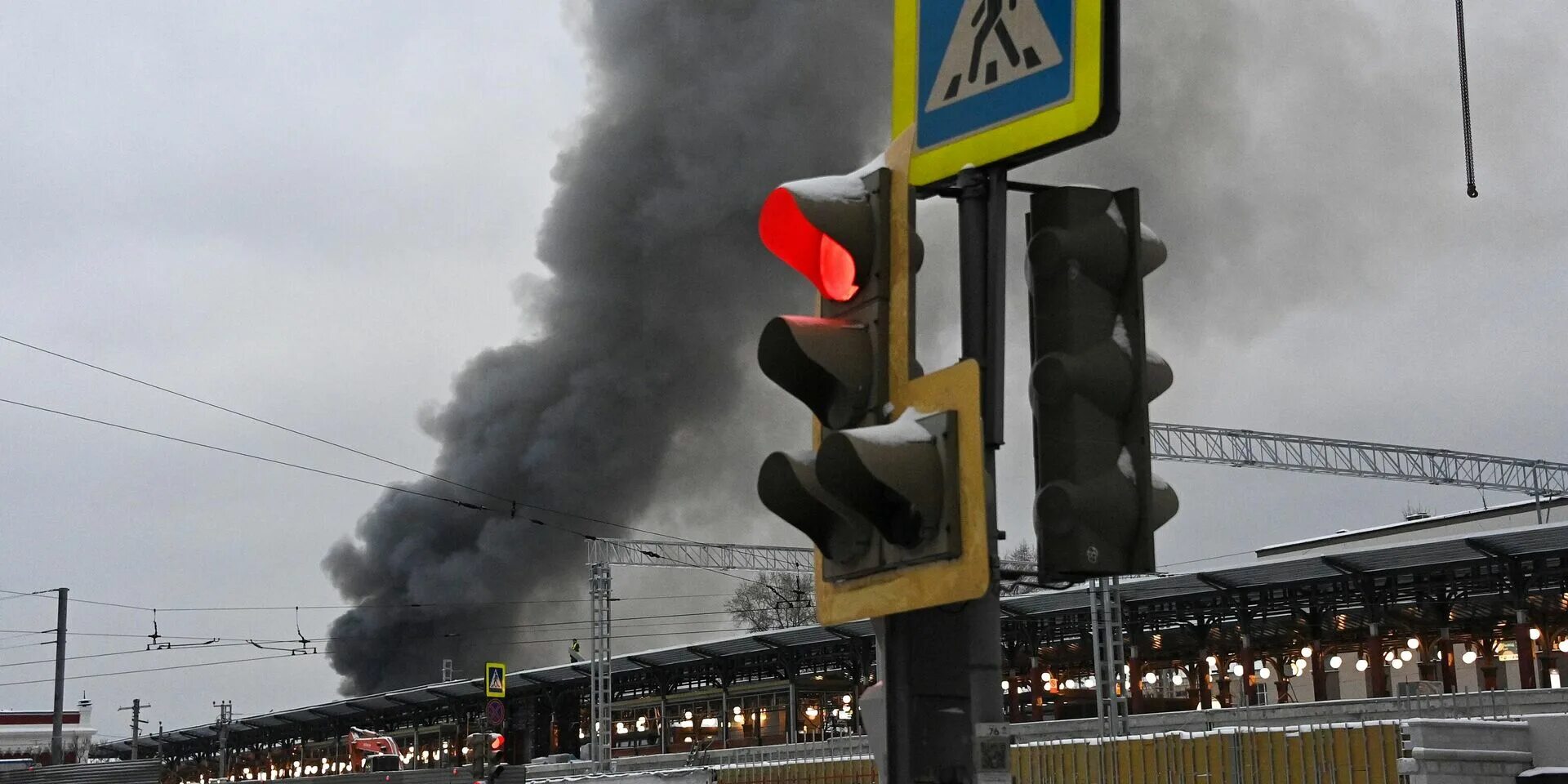Чертаново центральное пожар. Где пожар москве сегодня. Крупный пожар в центре москвы:. Где пожар москве сегодня. Пожар в москве сейчас.