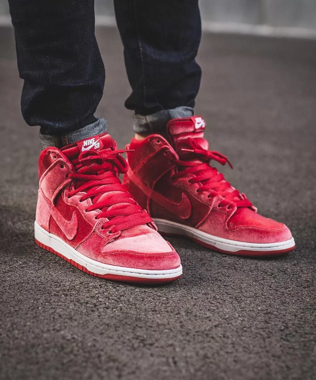 Nike SB Dunk. Nike SB Dunk High Pro. Nike Dunk бархатные. Nike Dunk Low Red Velvet. Бархатные найки