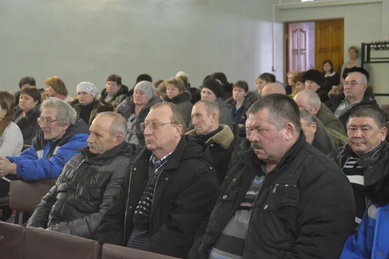 Погода алакаевка самарской области кинельского. Новый Сарбай Кинельского района Самарской области. Новосарбайская школа Кинельский район Самарская область. Глава Кинельского района. Глава поселения Алакаевка.