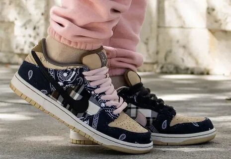 Nike dunk travis scott