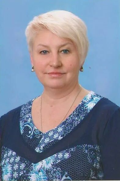 Заведующая солнышко. Заведующая солнышко